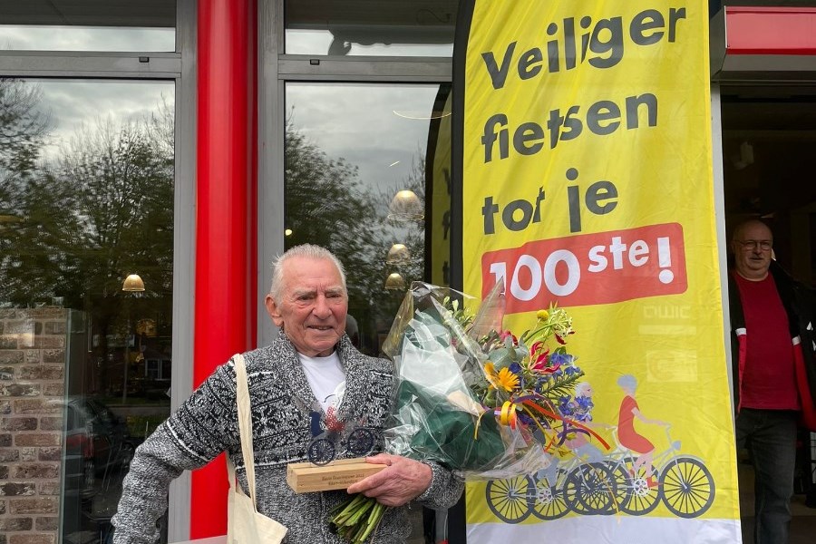 Message Fred winnaar van de “Beste Doortrapper 2022’ in Edam-Volendam! bekijken